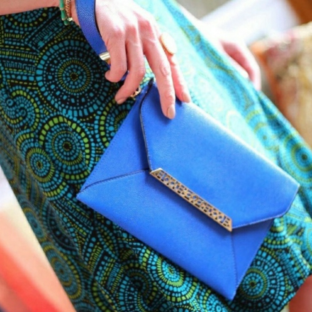 Stella & Dot Avalon Clutch Purse w/Wristlet Strap